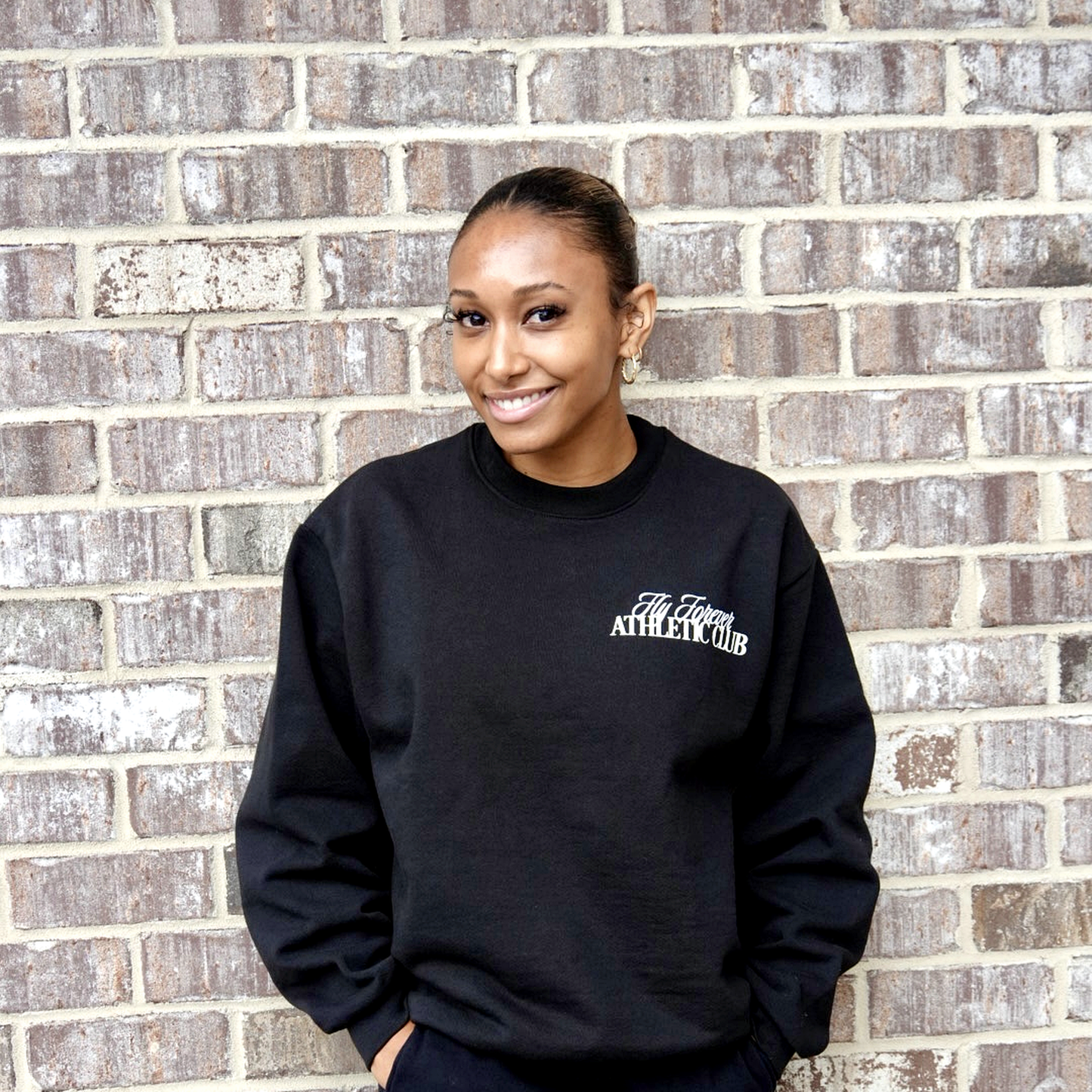 LUXURY IN MOTION CREWNECK BLACK