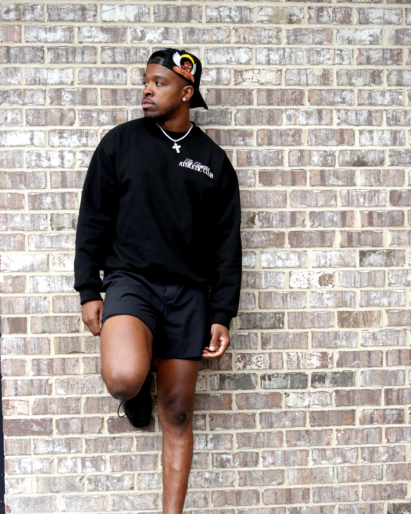 LUXURY IN MOTION CREWNECK BLACK